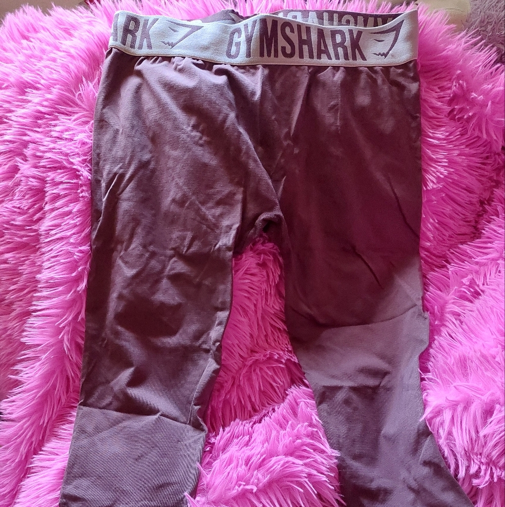 Cropped Maroon Gymshark Leggings